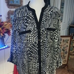 Woman Button Down The Front And Has No Label